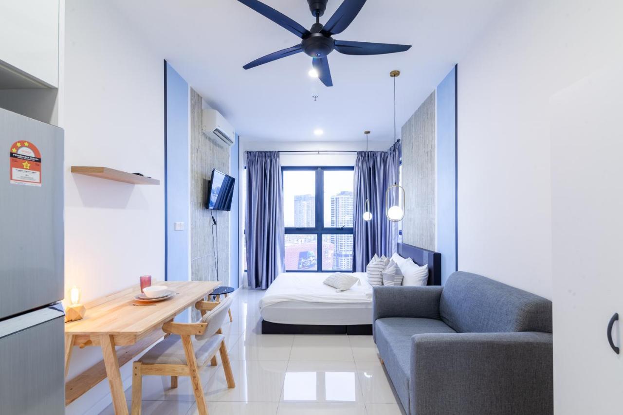 Highpark Suites In Petaling Jaya, Kelana Jaya By Plush Kampong Baharu Sungai Way Dış mekan fotoğraf